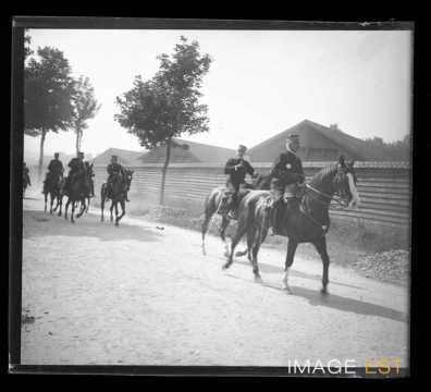 Officiers à cheval (Meurthe-et-Moselle)